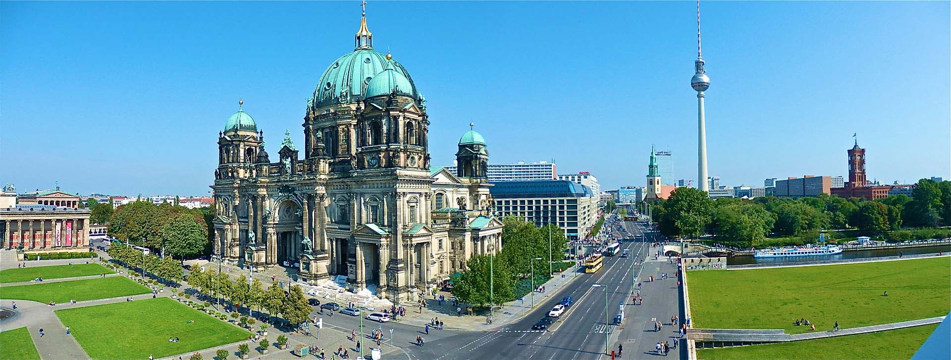 Bau der Berliner Mauer, Schlossplatz